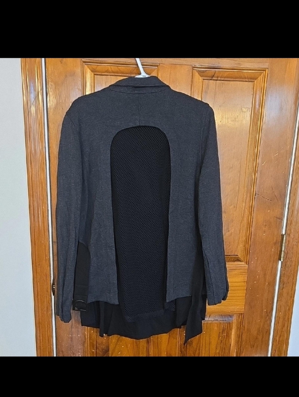 CAbi 3184 Love Carol Flight Moto Mesh Back Jacket Sz Large Like New - Picture 7 of 11